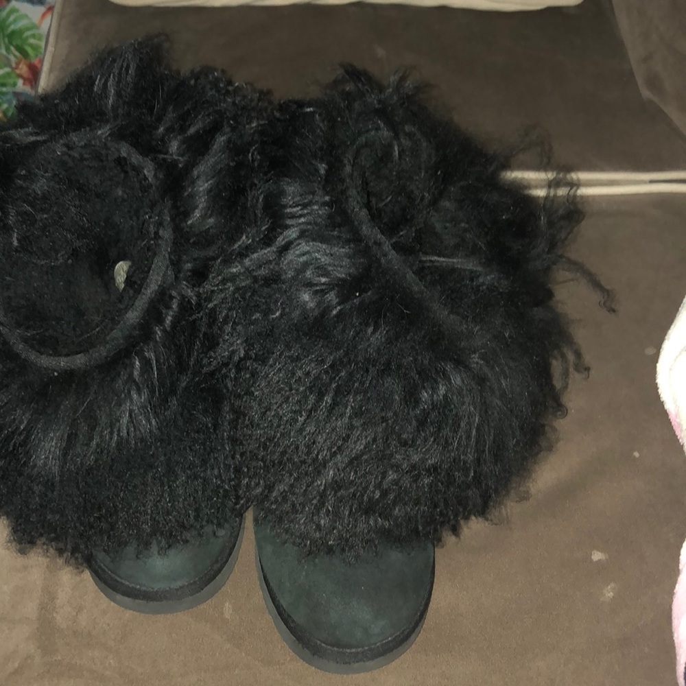 Uggs Mongolian fur